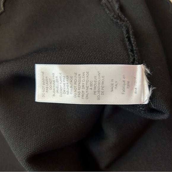 Carolina Herrera NEW bell sleeve Eyelet Laser Cut Top SZS NWT - Picture 7 of 7